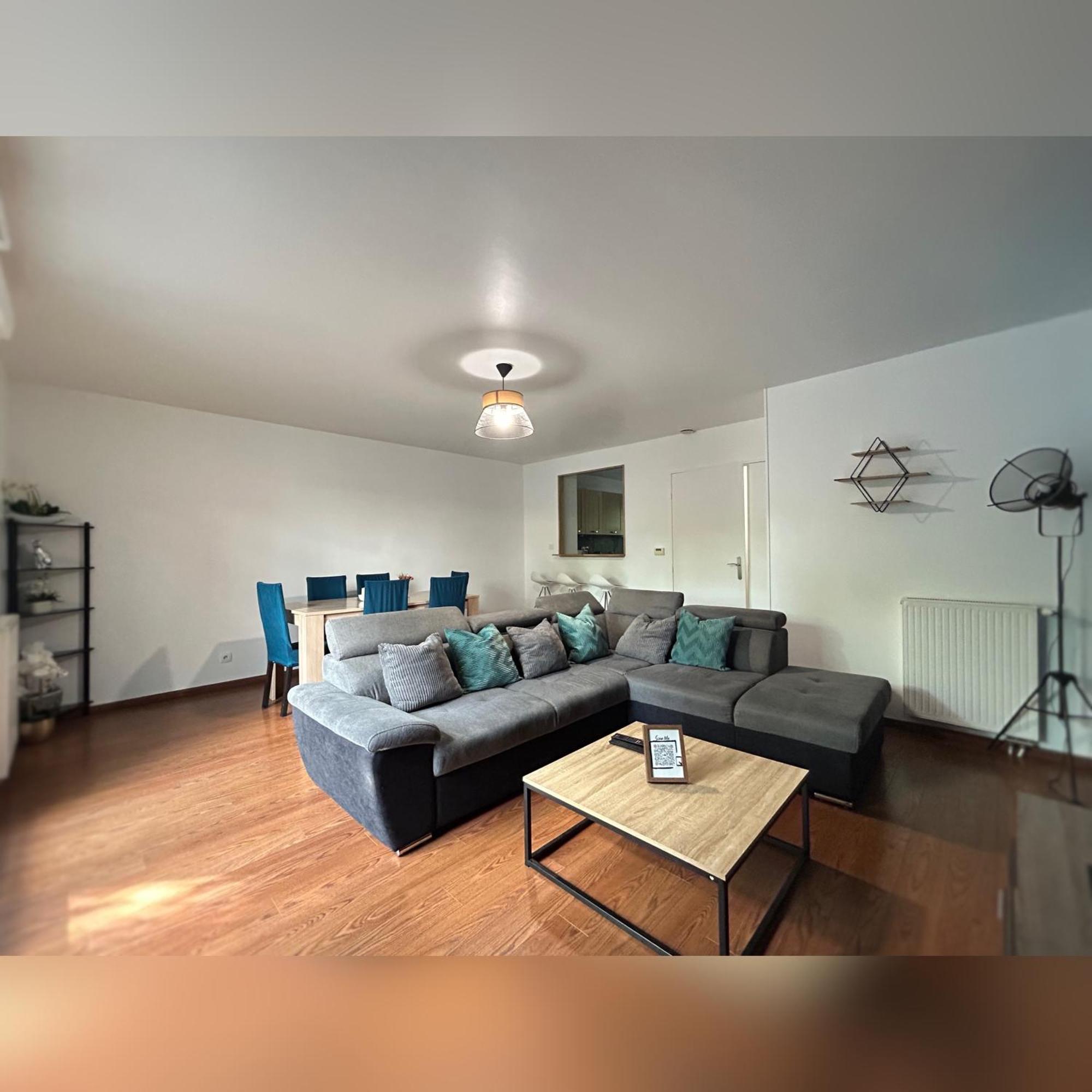 LE DUPLEX CHESSY - Jardin - Netflix - 2 Parkings - Mon Séjour à Disneyland Esterno foto